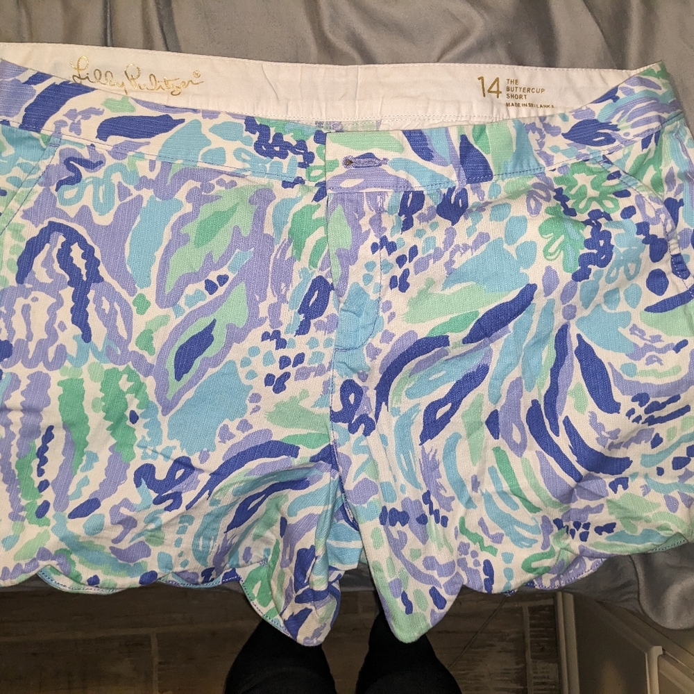Lilly Pulitzer Women's Blue and Green Shorts